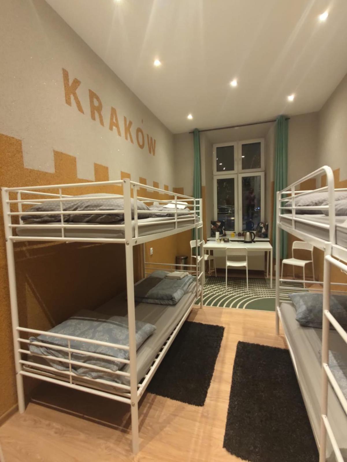 Girls Hostel Kraków Exteriör bild